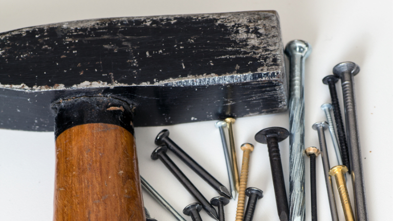 Energies intermittentes, le marteau qui frappe trois fois, mal.